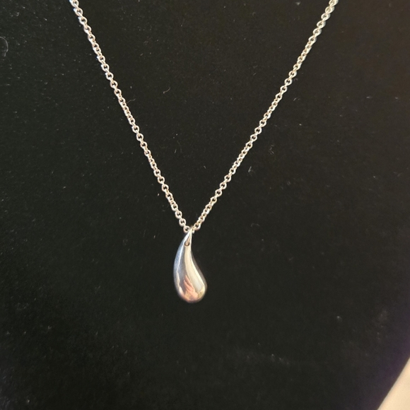 Tiffany & Co. Elsa Peretti Teardrop Necklace 925 Sterling Silver - Picture 4 of 4